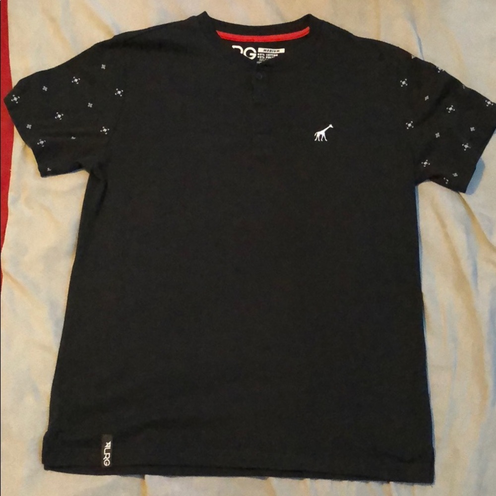 LRG “Elephant” Tee Sz Medium